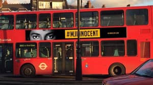 #mjinnocent广告出现在伦敦公共汽车上，抗议离开志兰迪德