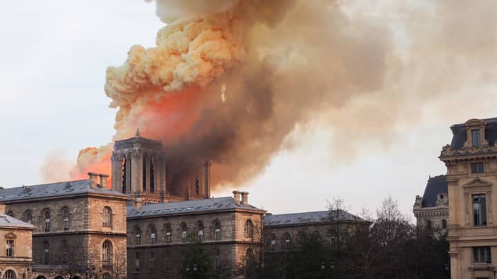 法国总统伊曼纽尔·马克龙（Emmanuel Macron）发誓要在五年内重建巴黎圣母院大教堂