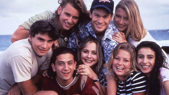 Netflix正在重新启动澳大利亚90年代电视连续剧Heartbreak High